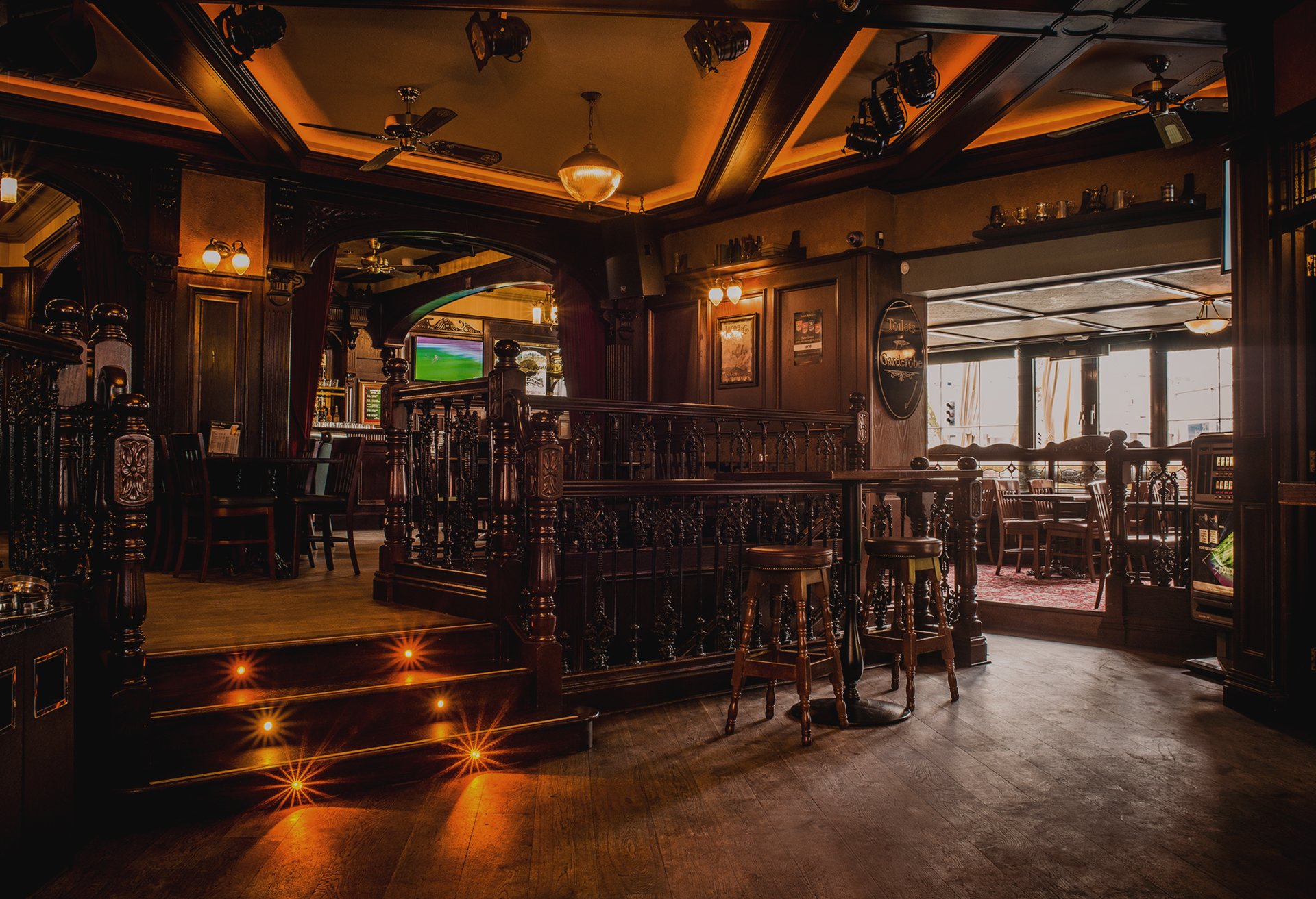 Paddy Reilly’s Basel – Innenraum mit Liveband und Gästen bei irischer Musik