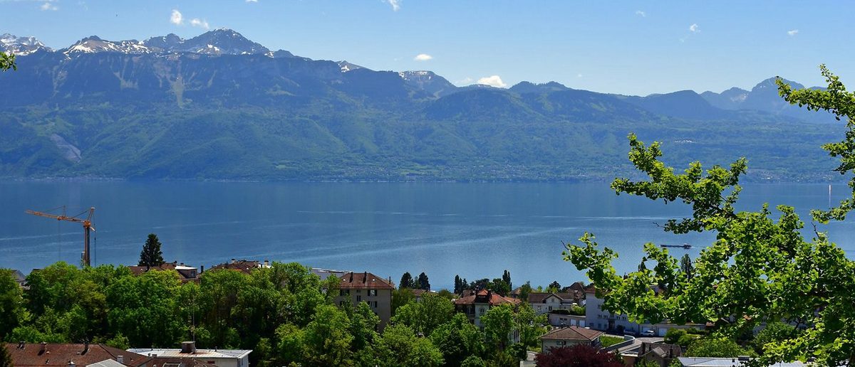 Vue sur le lac Léman depuis Lausanne