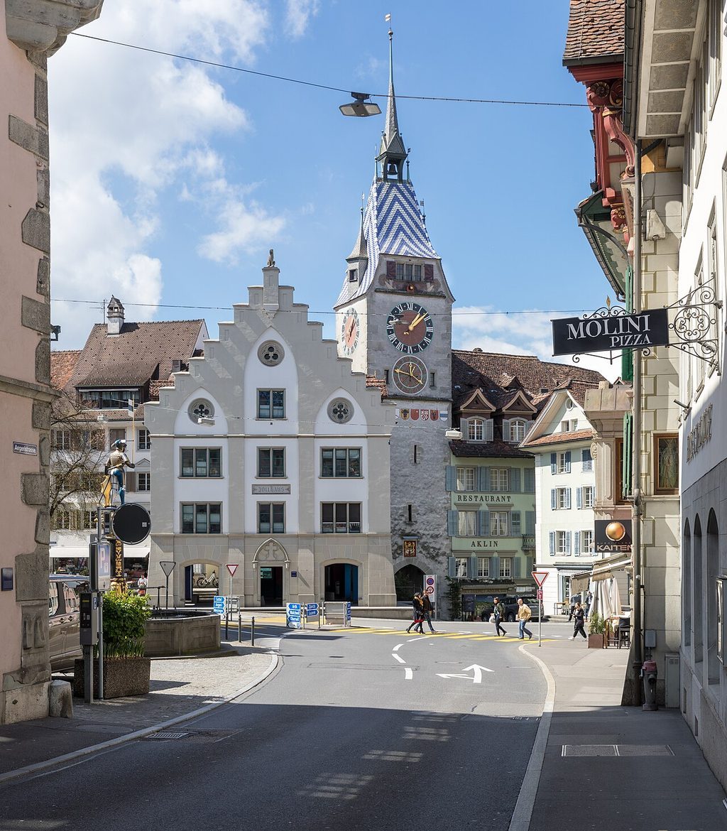 Zytturm und Zollhaus in der Zuger Altstadt